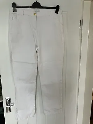 M&S Classic White Jeans Size 16 M • £10