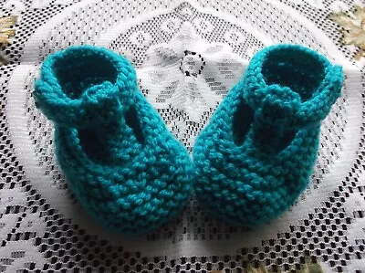 Hand Knitted  Baby Shoes / Booties 0 -3 Months  • £2.30