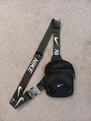 Nike Crossbody Shoulder Travel Bag 5x7 • $14.99