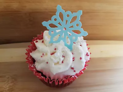 24 Edible Snowflake Cupcake Toppers Christmas Wafer Paper Snow Flake Decorations • £3.30