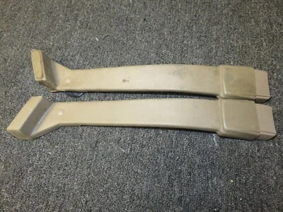 $49.99 • Buy 🔥95-98 Chevy Gm Silverado Sierra Suburban Front Seat Belt Latch Set  Read 96 97