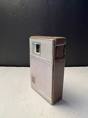 1963 Magnavox 7 Transistor Radio - Model 2 Am-70  Mocha  Made In Japan • $18.95