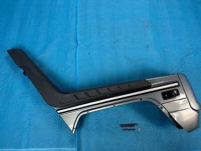 Mercedes G55 AMG Passenger's Fender W/ Moulding 2002-2005 Gray: C747 • $995