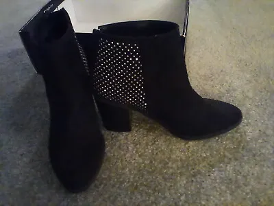 Women's Madden Shootie Boots Black Textile Embellished Block Heel 6 B. New • $27