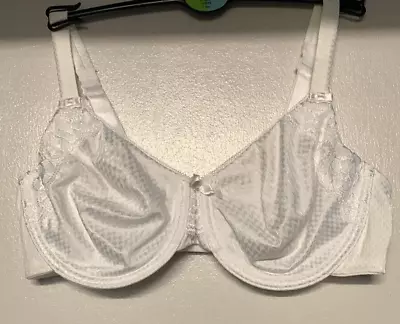 New Ex M&S Smoothing Underwired Non Padded Minimiser Full Cup Bra 34C White • £9.99