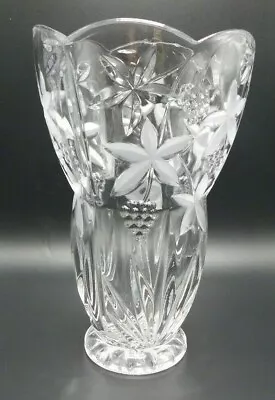 Mikasa Crystal Centerpiece Vase Garden Terrace Flowers Berries Scalloped Frosted • $24.50