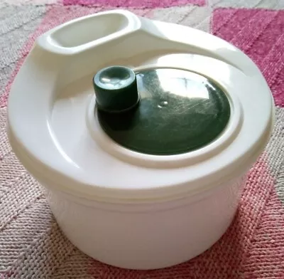 Vintage White Plastic Salad Spinner With Drainage Holes In Bottom • £9.99