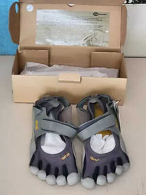 Vibram Fivefingers * NEW IN BOX * M1152 SPRINT * Size 46 * Castle Rock/Navy/Grey • $99.95