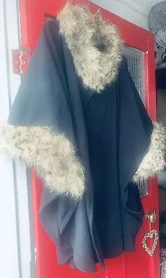 £5 • Buy M&S Black Fur Edged Cape One Size