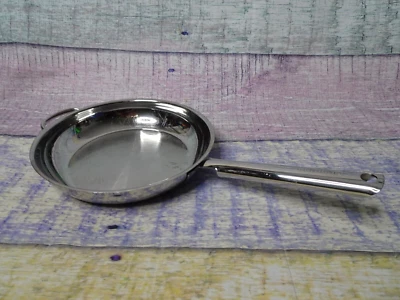 $19.99 • Buy Cuisinart 10 1/4” Skillet With Helper Handle Model 922-26H 18/10 Stainless Steel