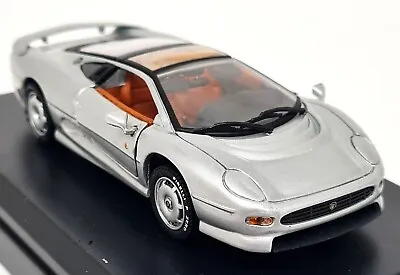 Detail 1/43 - Jaguar XJ 220 1992 Silver Supercar Diecast Model Car • £19.99