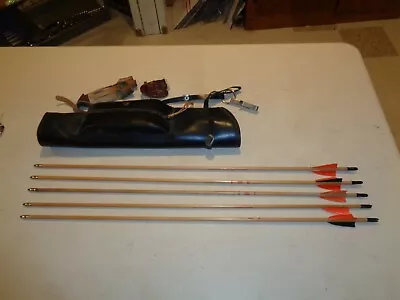 VINTAGE Archery APACHE LEATHER QUIVER 18-1/2  Long With Wood 29  TARGET ARROWS • $49.99