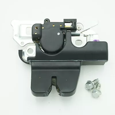 2002 - 2006 Toyota Camry Trunk Lid Latch Manual Lock Release 64610-AA070 2389  • $51.99