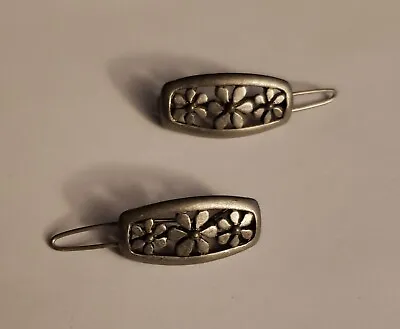 2 Vintage Matte Floral Barrettes Silver-tone Metal Cutout Flowers Hair Accessory • $17.99