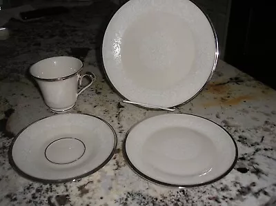 Lenox Moonspun Pattern 4 Pcs Dinnerware NWO Box • $35