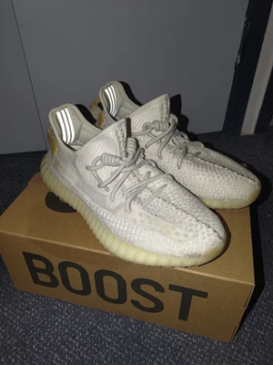 $200 • Buy Yeezy 350 V2 Light Size 10.5 Us
