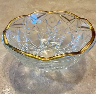 Vintage McKee Glass Serving Bowl Toltec Pattern - Hobstar & Arches W Gold Trim • $24.99