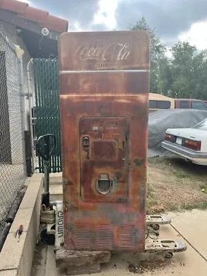 Coca Cola Vending Machine Vendolator Mfg. Co. Serial Number A-340 0A 146 • $800