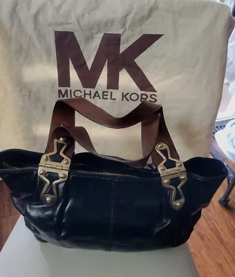 Michael Kors Genuine Black Cow Leather Bag • $29.99