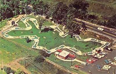 1964 CT WESTBROOK PUTTERS CLUB Miniature Golf Aerial View Mint Postcard D4 • $5.99