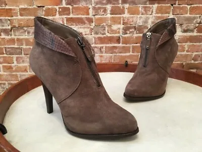 B Makowsky Brown Suede Snake Collar Vivian Ankle Bootie 5.5 NEW • $29.95