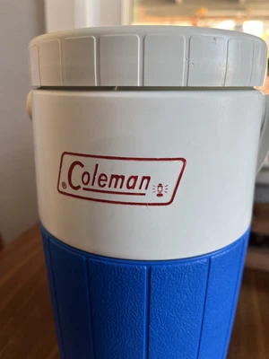 $6.99 • Buy Vintage Camping -Coleman Polylite 5590 1/2 Gallon Water Jug Cooler 1984 CLEAN