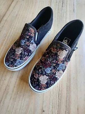 Vans Slip On Women's Shoes US8 • $15