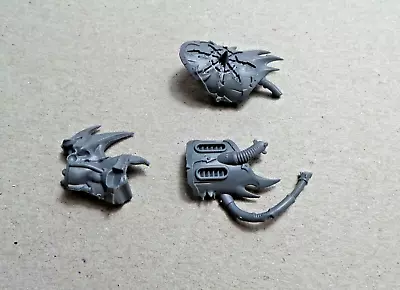 Chaos Space Marines Daemon Prince Right Arm - 40K Bits / Parts / Spares • £5.99