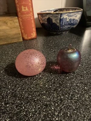 £10 • Buy Heron Glass Paperweight And Apple 🍎 