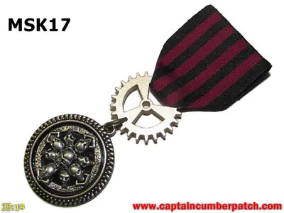 Steampunk Gothic Medal Pin Drape Badge Brooch Circle Of Skulls Pirate #MSK17 • $11.37