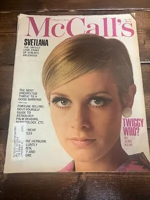 McCALL'S Magazine July 1967 TWIGGY Cover Svetlana • $9.99