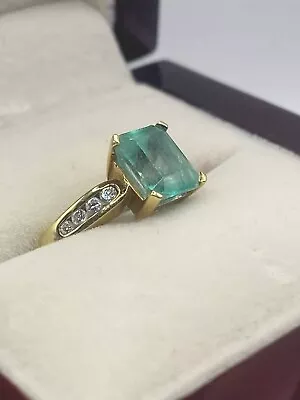 Iliana 18k Gold Emerald 2.12cts And Diamond 0.16 Ring Size O 4.90g • £795