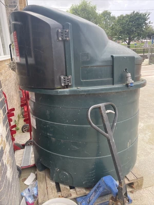 £700 • Buy 1400 Litre Bunded Fuel Tank Station 12v Pump Or Manual 240v Diesel Red Or White
