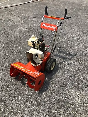 Simplicity 555  2 Stage Snow Blower 22  Clearing Width • $170