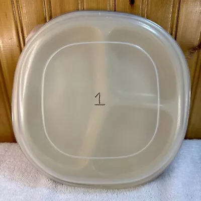 Rubbermaid Heatables Microwave Plate Dish Cookware Divided With Lid Almond #0059 • $7.87