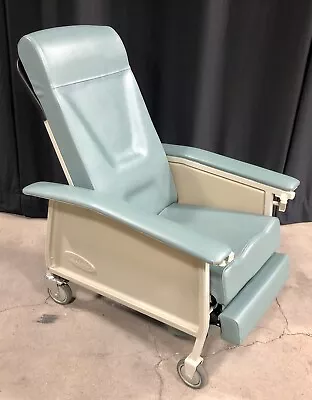 Invacare Deluxe 3 Position Hospital Recliner Chair IH6065A • $777