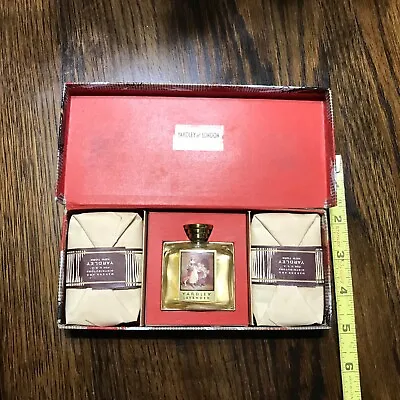 Vintage Yardley English Lavender Gift Set NEVER Used Original Packing Ideal  Dis • $11