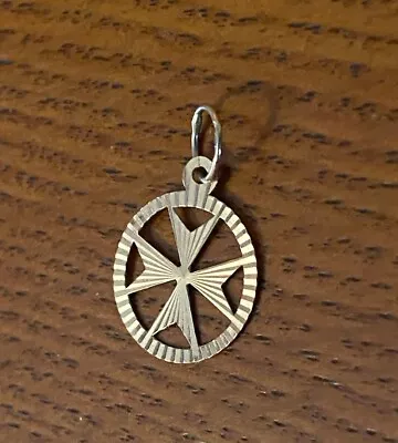 Elegant 9 Carat Gold Maltese Cross Pendant Malta • £15