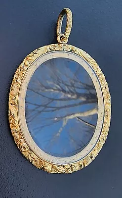 Large Antique Victorian Gold Filled Acanthus Leaves Flower Oval Glass Locket • $75