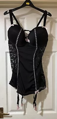 Lovehoney Pink And Black Basque Set Size 18-20 • £6.50