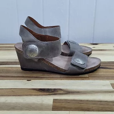 TAOS 3209 Carousel 2 Gray Leather Wedge Ankle Strap Sandals Women Sz 38 / 7 -7.5 • $34.99