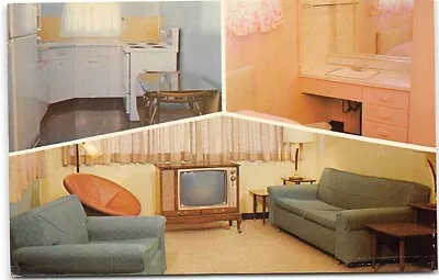 South Dakota-Rapid City-Vintage-Star Motel-Room-Interior-Furniture-TV-Postcard • $4.95