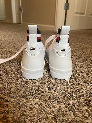 Tommy Hilfiger White Shoes • $25