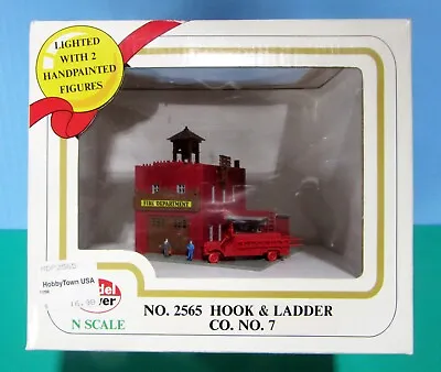 Model Power N Scale No.2565 Built Up Firehouse With Fire Truck & Figures • $20