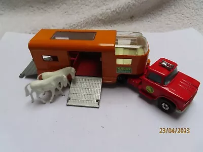 Matchbox K18 Articulated Horse Box • $18.94