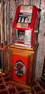 Mills High Top Slot Machine & Cabinet Quarter Silver Slipper Casino Las Vegas Ne • $4995