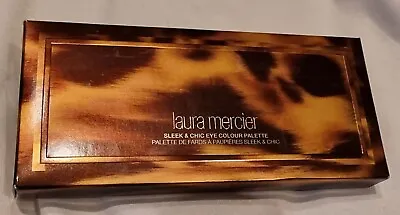 Laura Mercier Essential Art Sleek & Chic Eye Colour/Shadow Palette • £26.99