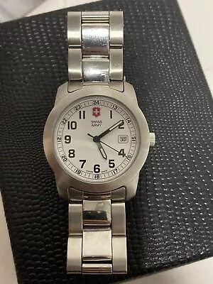 Women’s Ladies  Victorinox Watch Swiss Army Field 26007 30mm Stainless Swiss • $56.46