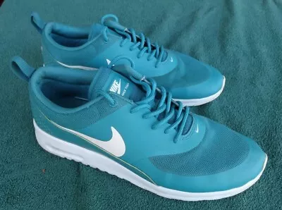 Nike Air Max Thea Radiant Emerald Fiberglass 599409-305 Women 10 US 7.5 UK • $60