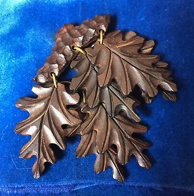 $25 • Buy Vintage Pin 6 CARVED WOOD LEAVES Dangling From CARVED LOG & Plastic Chain AUTUMN